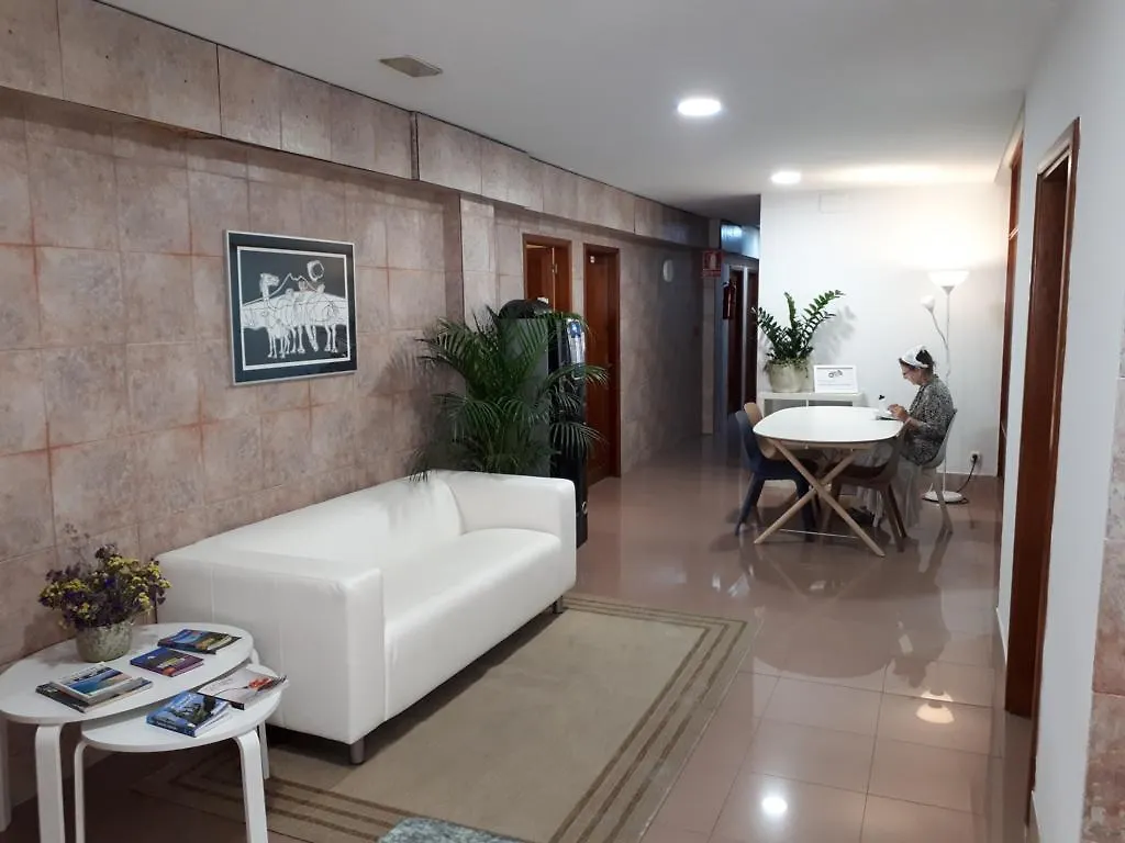 Hostal Residencia Cardona Arrecife  Hostel